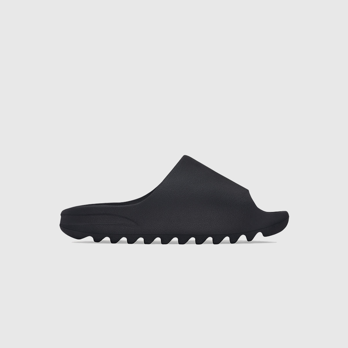 YEEZY SLIDE 