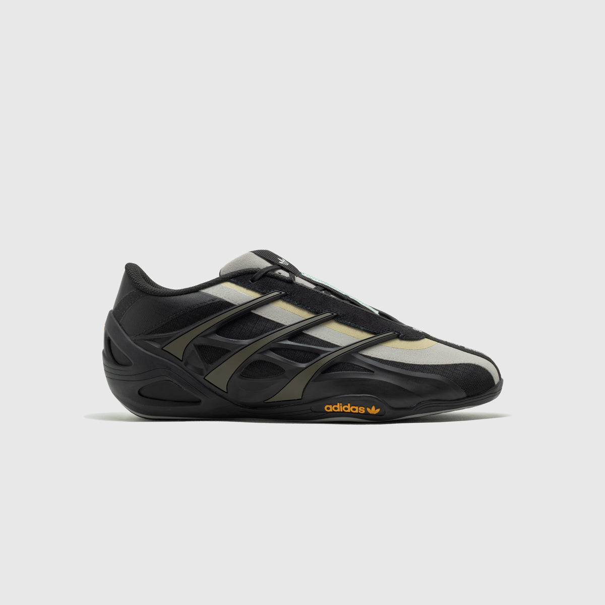 BAD BUNNY X MERCEDES ADIRACER GT – PACKER SHOES