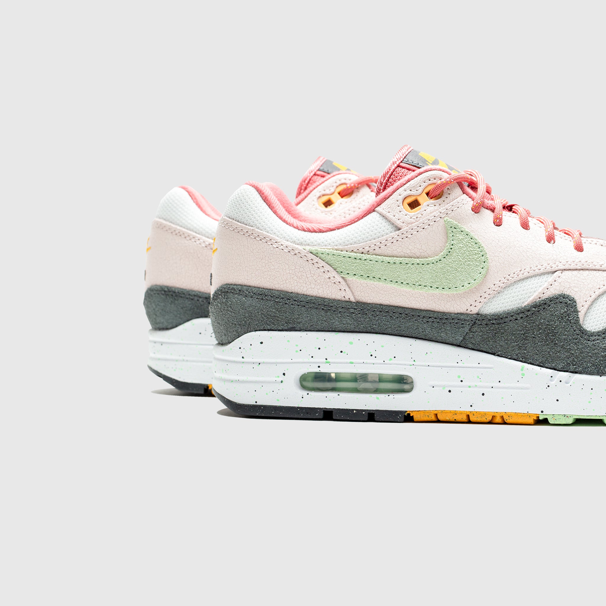 AIR MAX 1 "EASTER CELEBRATION"