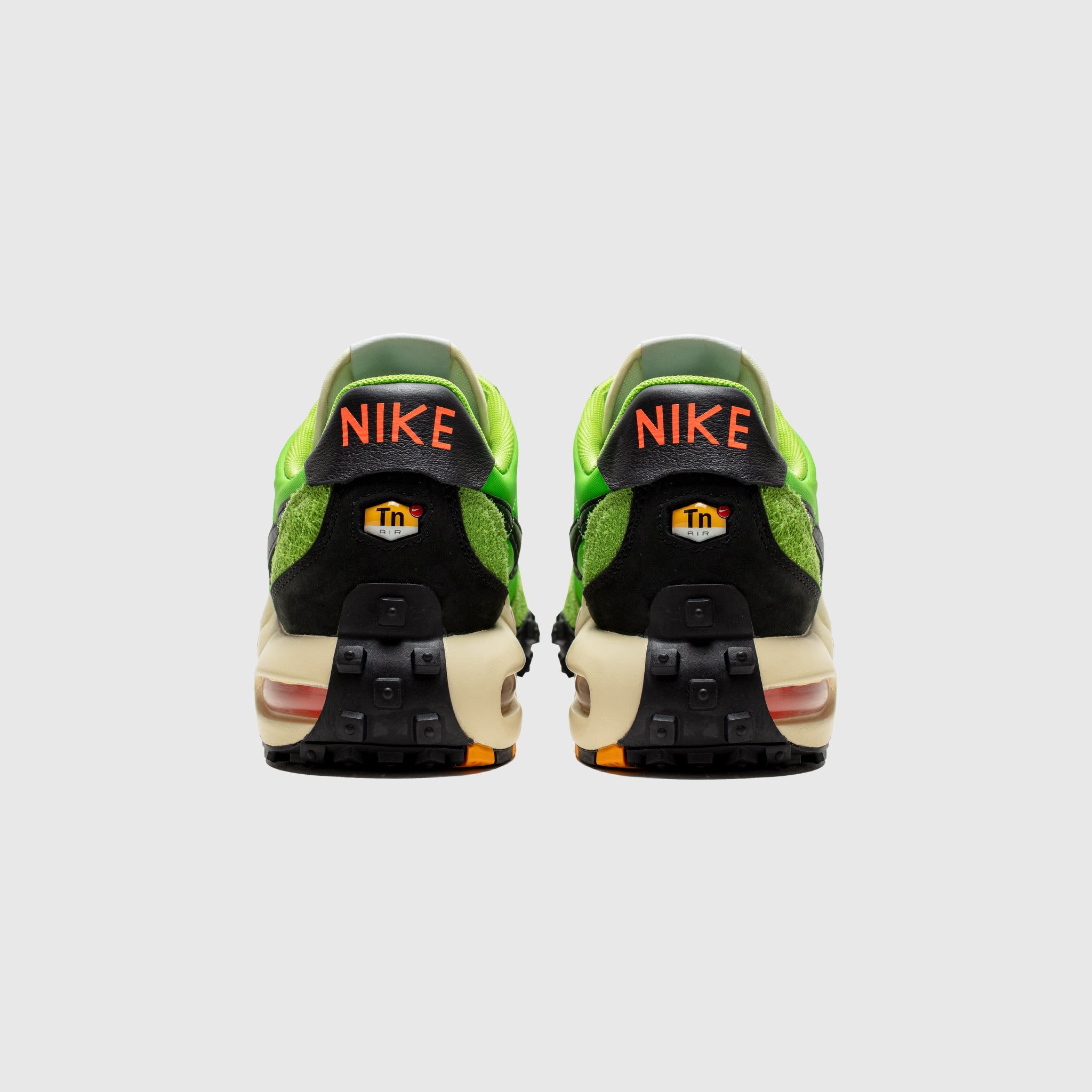 NIKE  AIRMAXWAFFLESP ACTIONGREEN  FV6946 301 bac