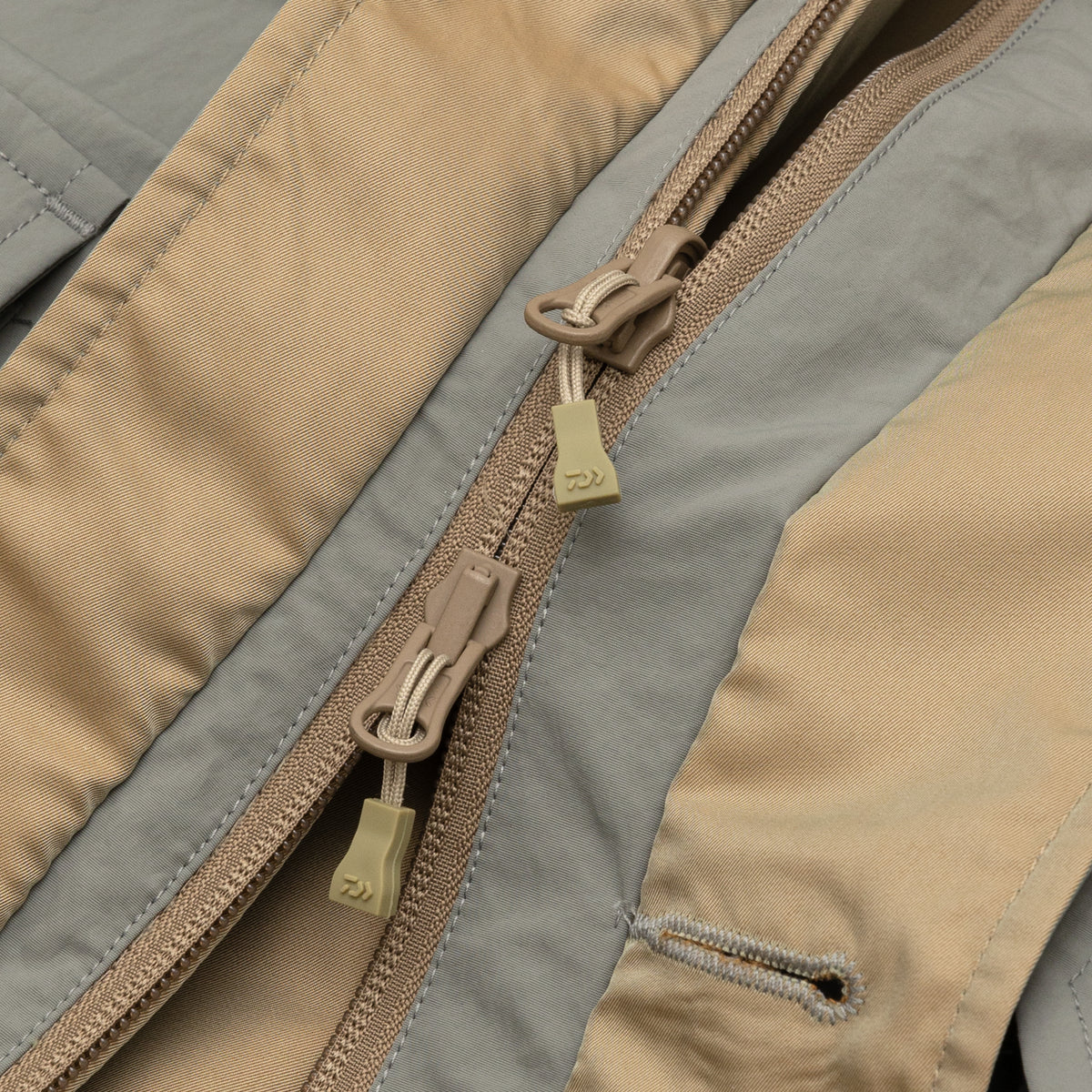 DAIWAPIER39 TECH MIL REVERSIBLE OVERCOAT 【公式通販】