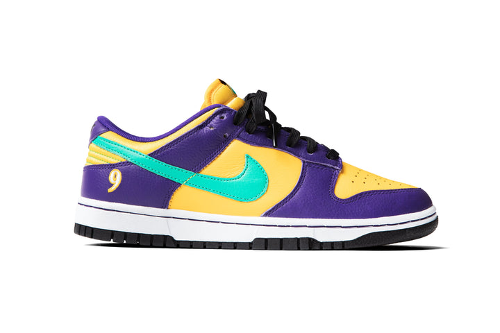 NIKE DUNK LOW WMNS X LISA LESLIE