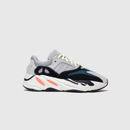 YEEZY BOOST 700 V1 â PACKER SHOES