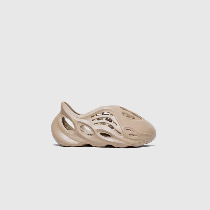 YEEZY FOAM RUNNER KIDS "MIST"