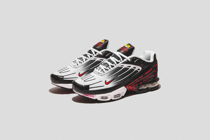 NIKE AIR MAX PLUS 3 "UNIVERSITY RED"