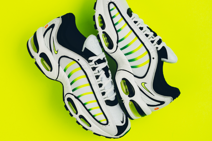 Nike Air Max Tailwind 4 "Volt"