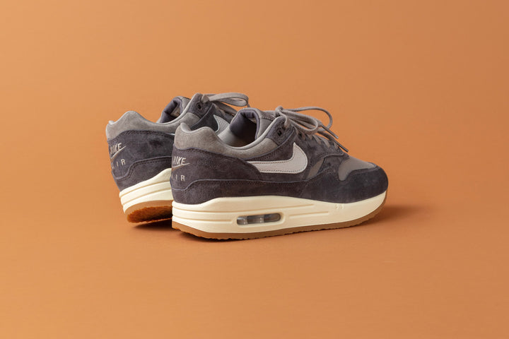 NIKE AIR MAX 1 PRM "GREY CREPE"