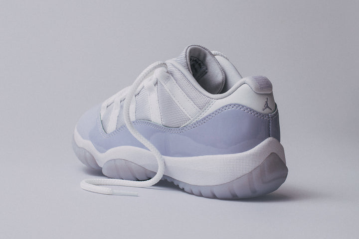 JORDAN WMNS AIR JORDAN 11 RETRO LOW "PURE VIOLET"