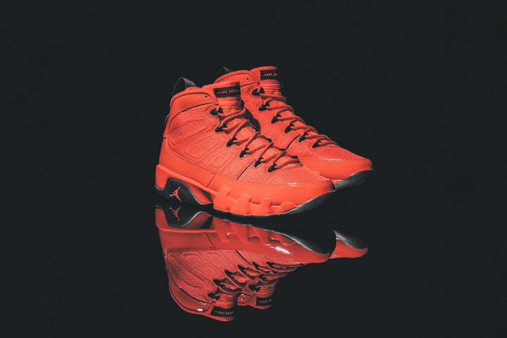 AIR JORDAN 9 RETRO "CHILE RED"