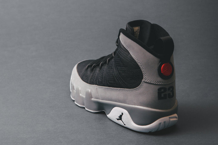 AIR JORDAN 9 RETRO "PARTICLE GREY"