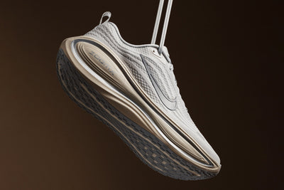 NIKE VOMERO PLUS "RUNNING IS MENTAL"