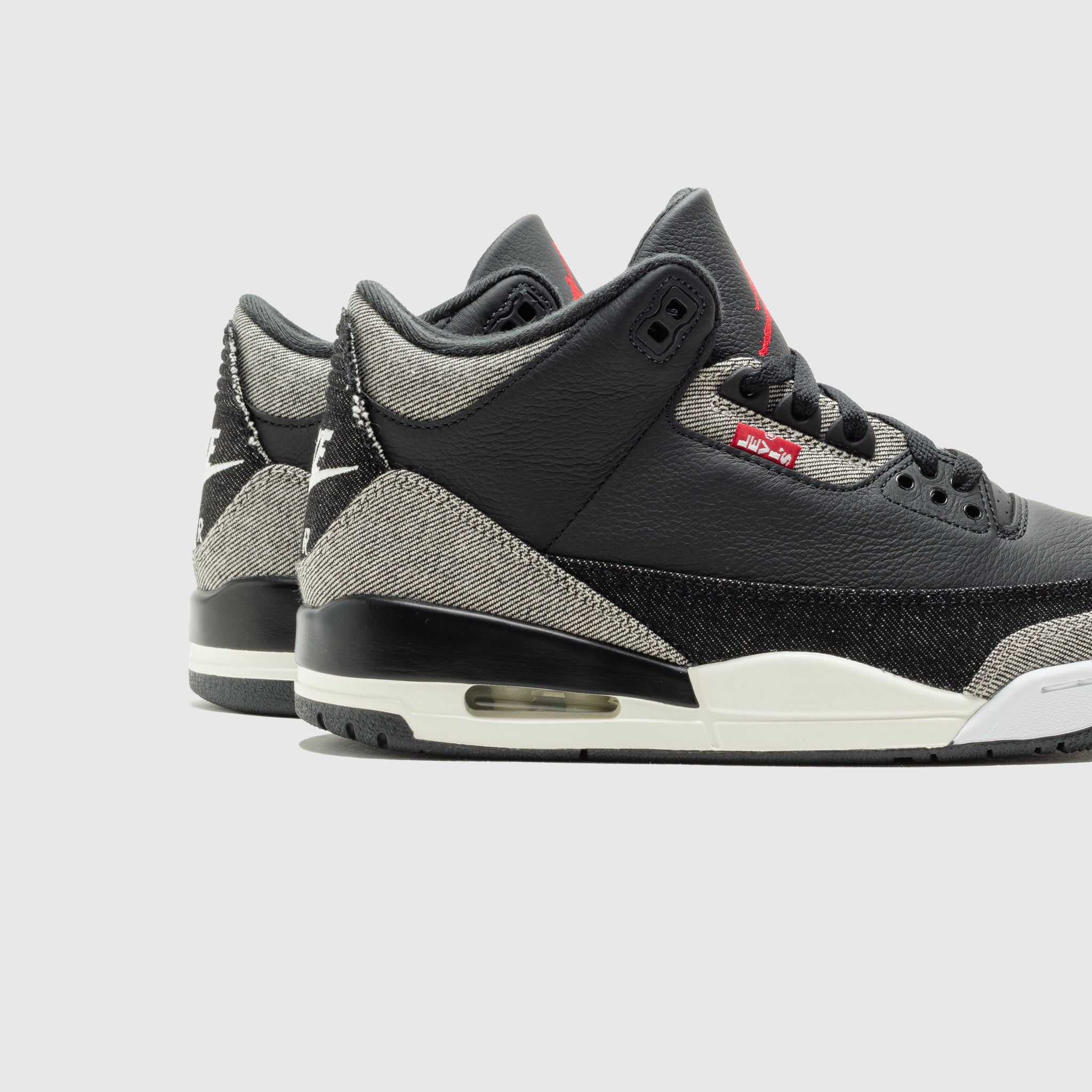 AIR JORDAN 3 X LEVI'S "BLACK & WHITE"