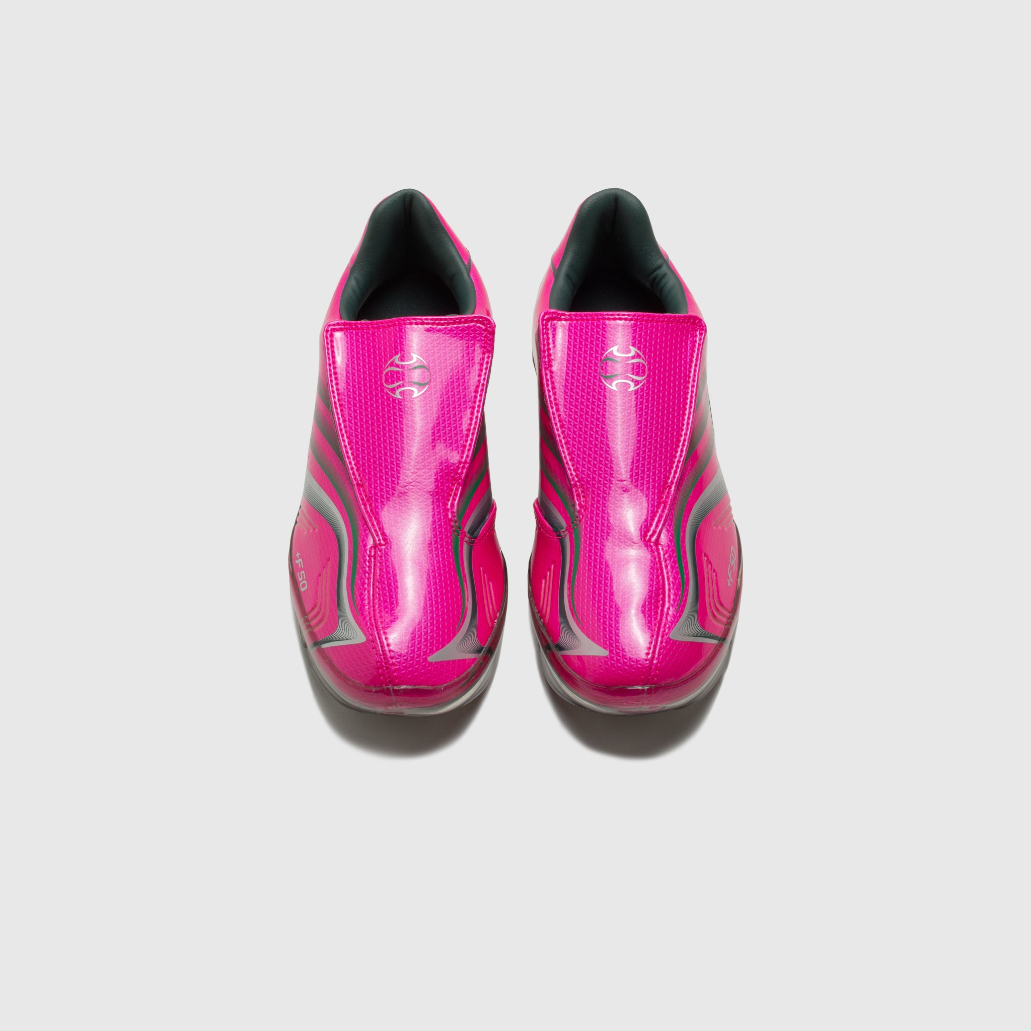 WMN'S F50 WALKABLE SHOES "SHOCK PINK"