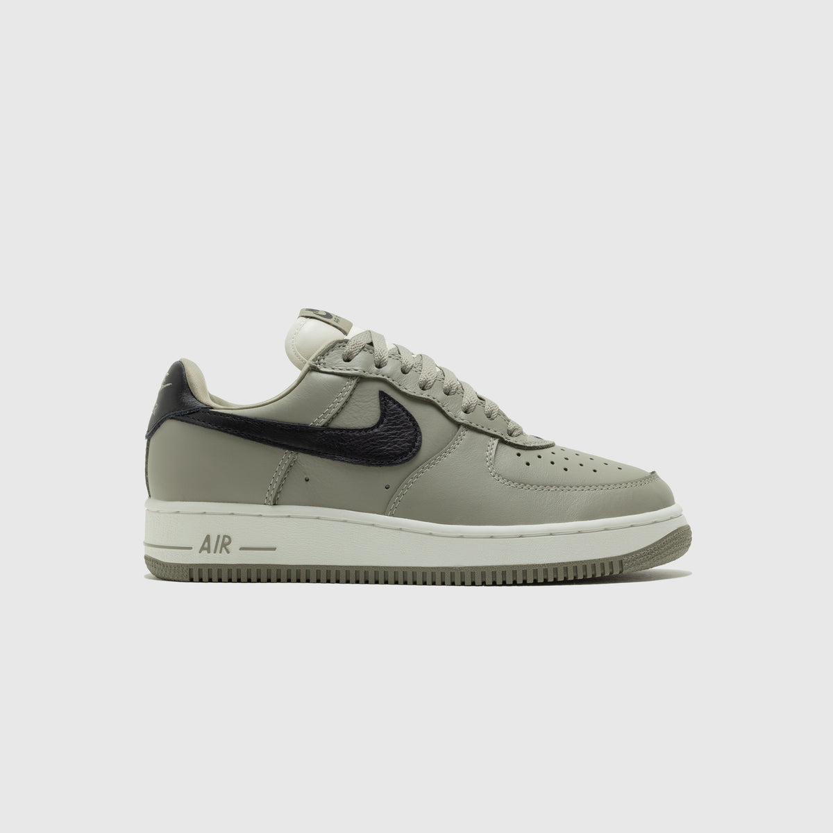 AIR FORCE 1 '01 "LIGHT ARMY"