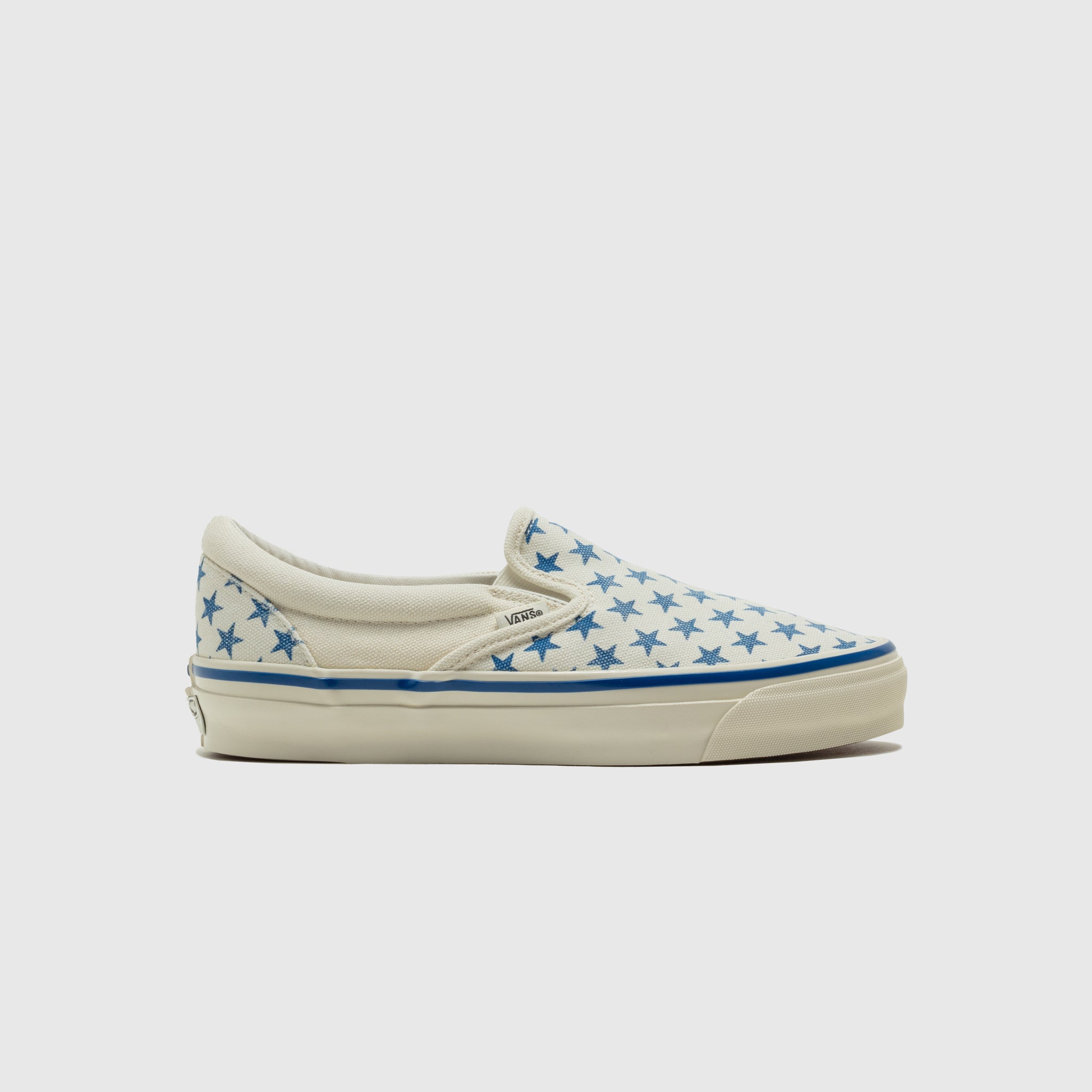 LX CLASSIC SLIP-ON 98 "STARS TRUE BLUE/MARSHMALLOW"