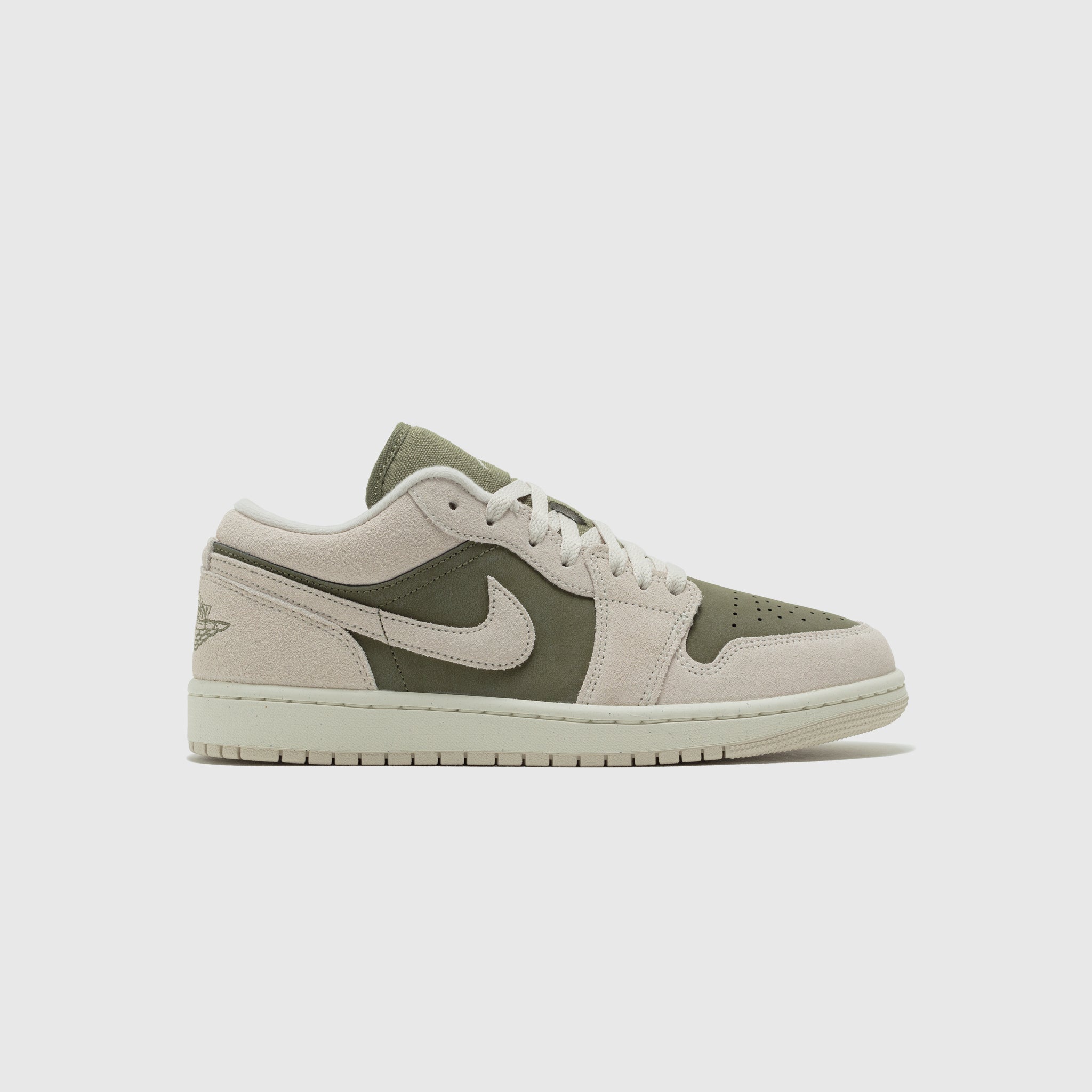 AIR JORDAN 1 LOW SE "MEDIUM OLIVE"