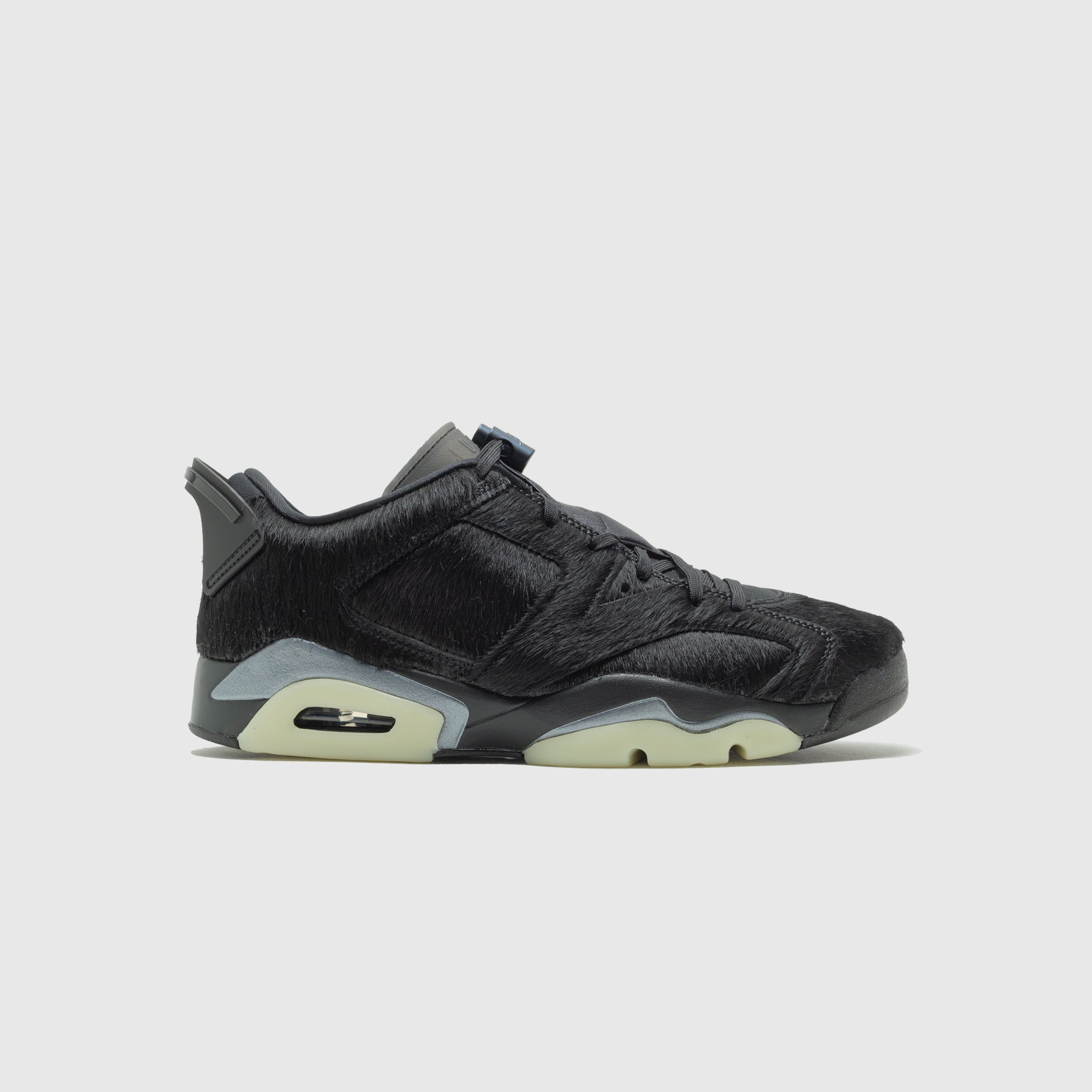 WMNS AIR JORDAN 6 RETRO LOW "BLACKOUT"