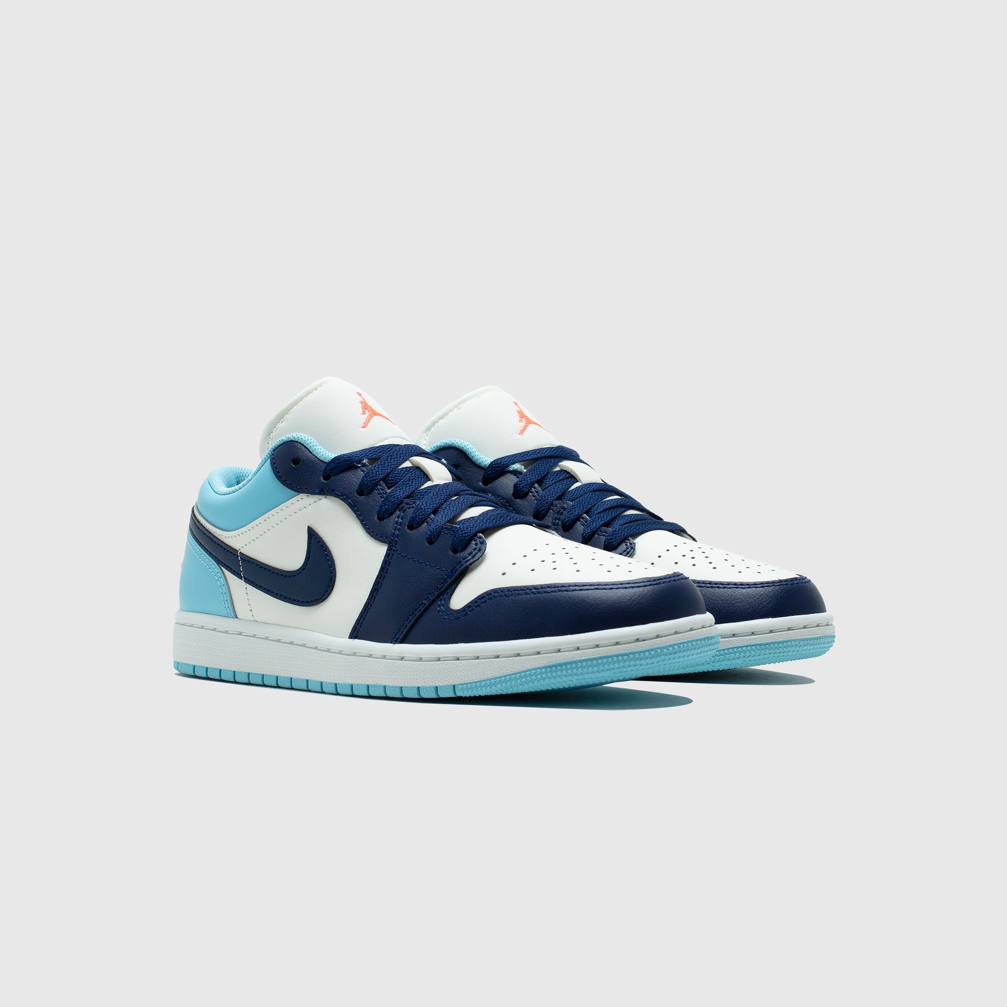 AIR JORDAN 1 LOW "BLUE CHILL"