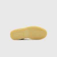 WMNS AIR JORDAN 1 LOW SE "METALLIC TEAM GOLD"