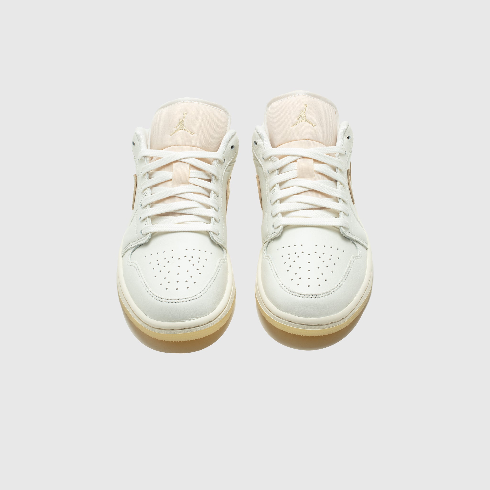 WMNS AIR JORDAN 1 LOW SE "METALLIC TEAM GOLD"