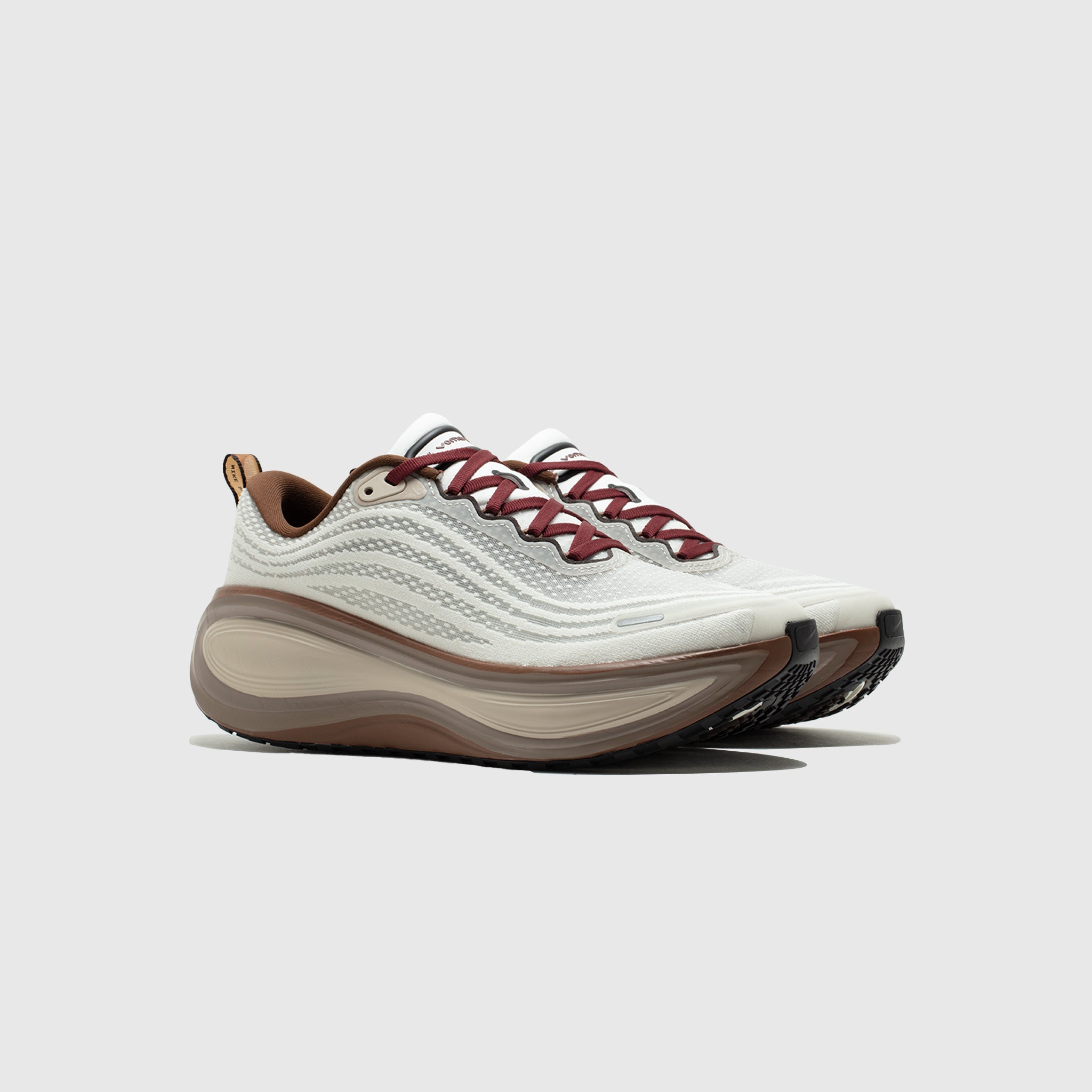 VOMERO PLUS "SAIL/PECAN"