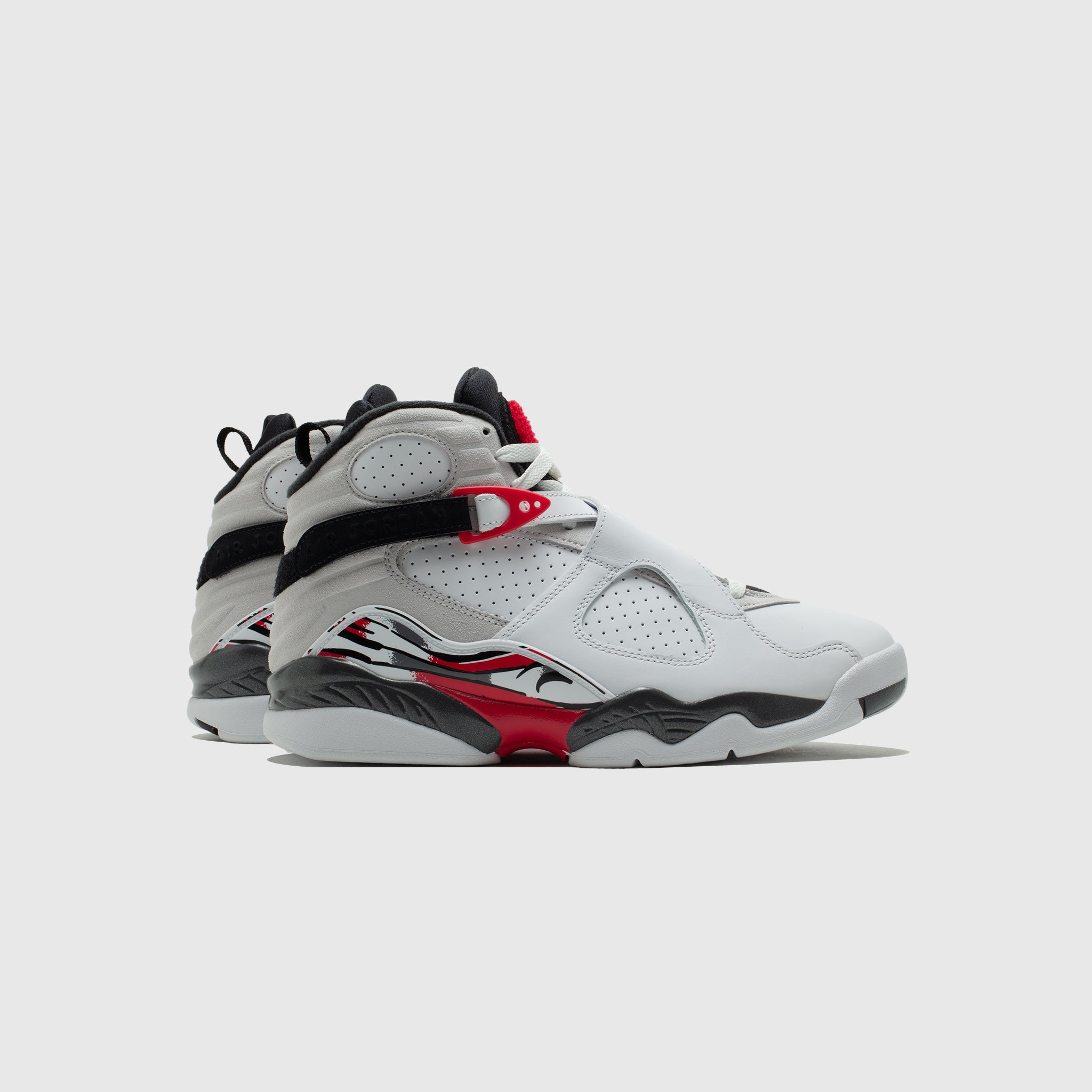 AIR JORDAN 8 RETRO "BUGS BUNNY"
