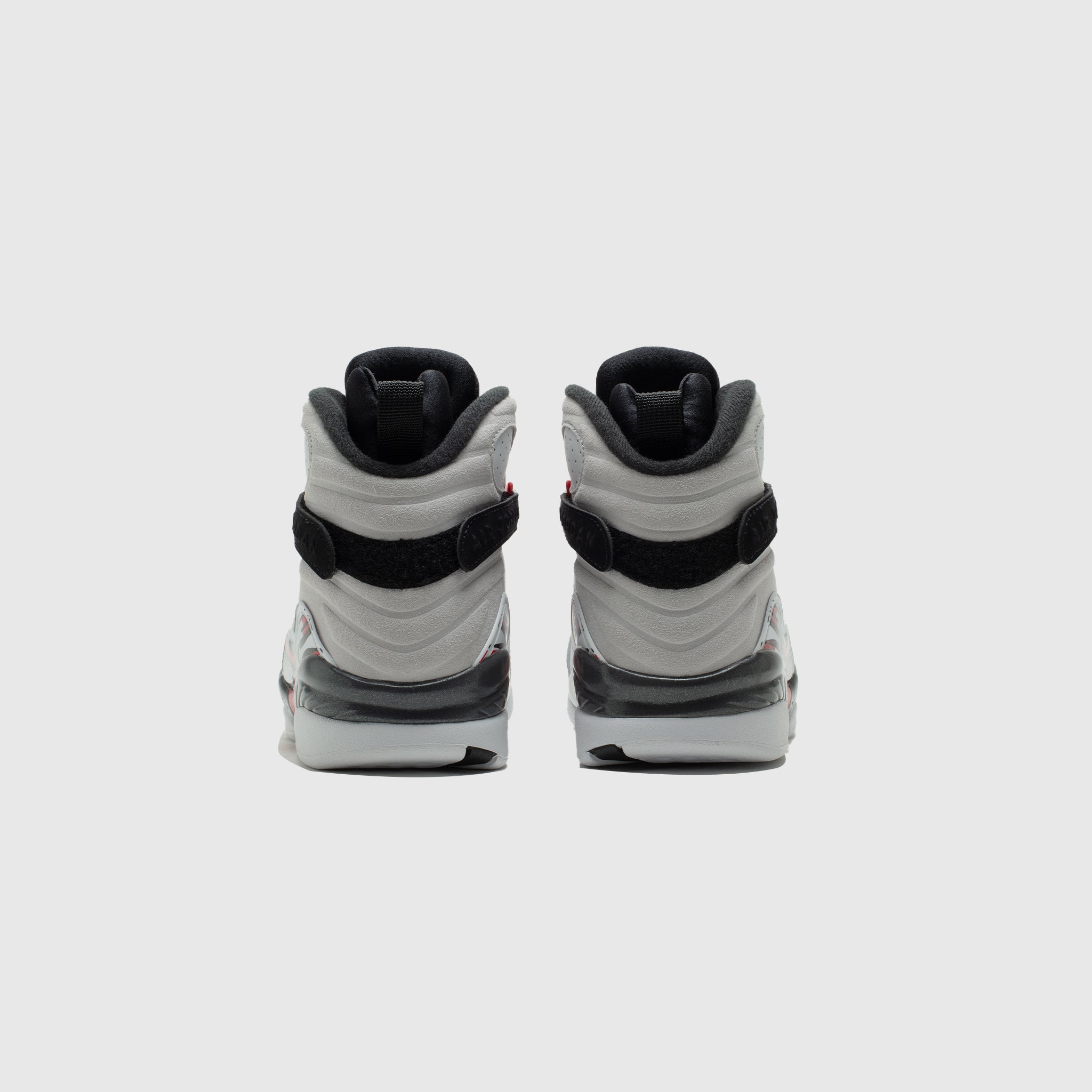 AIR JORDAN 8 RETRO "BUGS BUNNY"