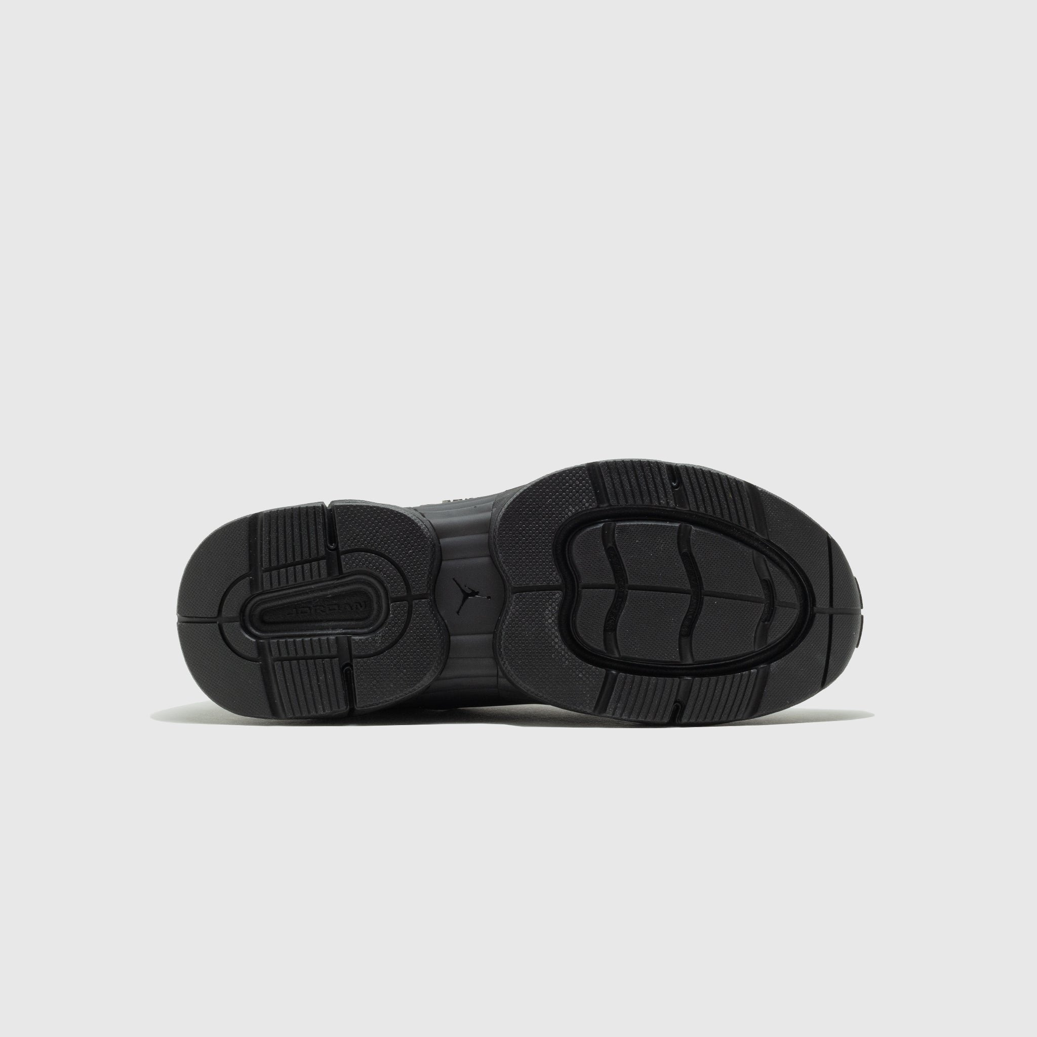 JORDAN TRUNNER O/S SP "BLACK"