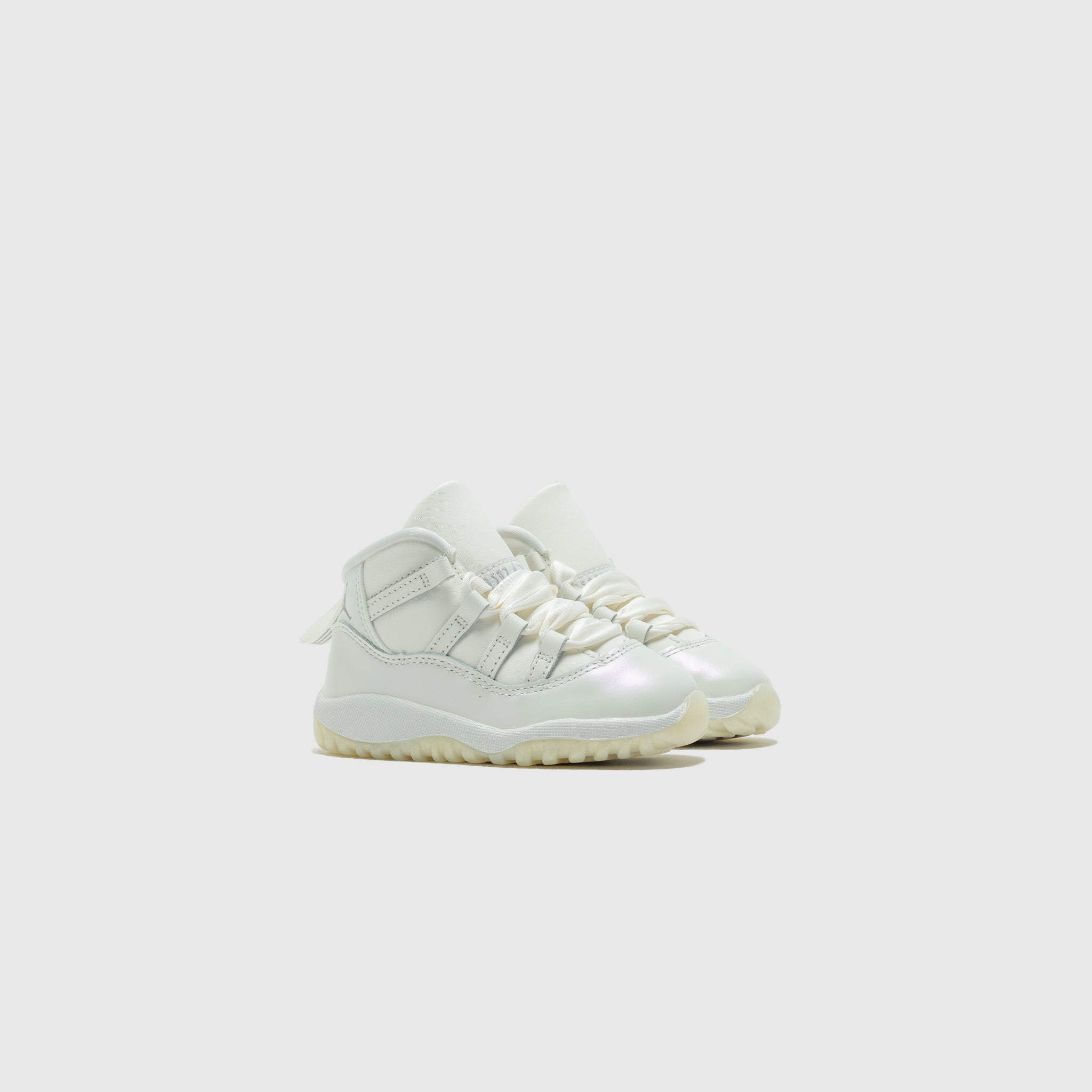 AIR JORDAN 11 RETRO (TD) "PEARL"