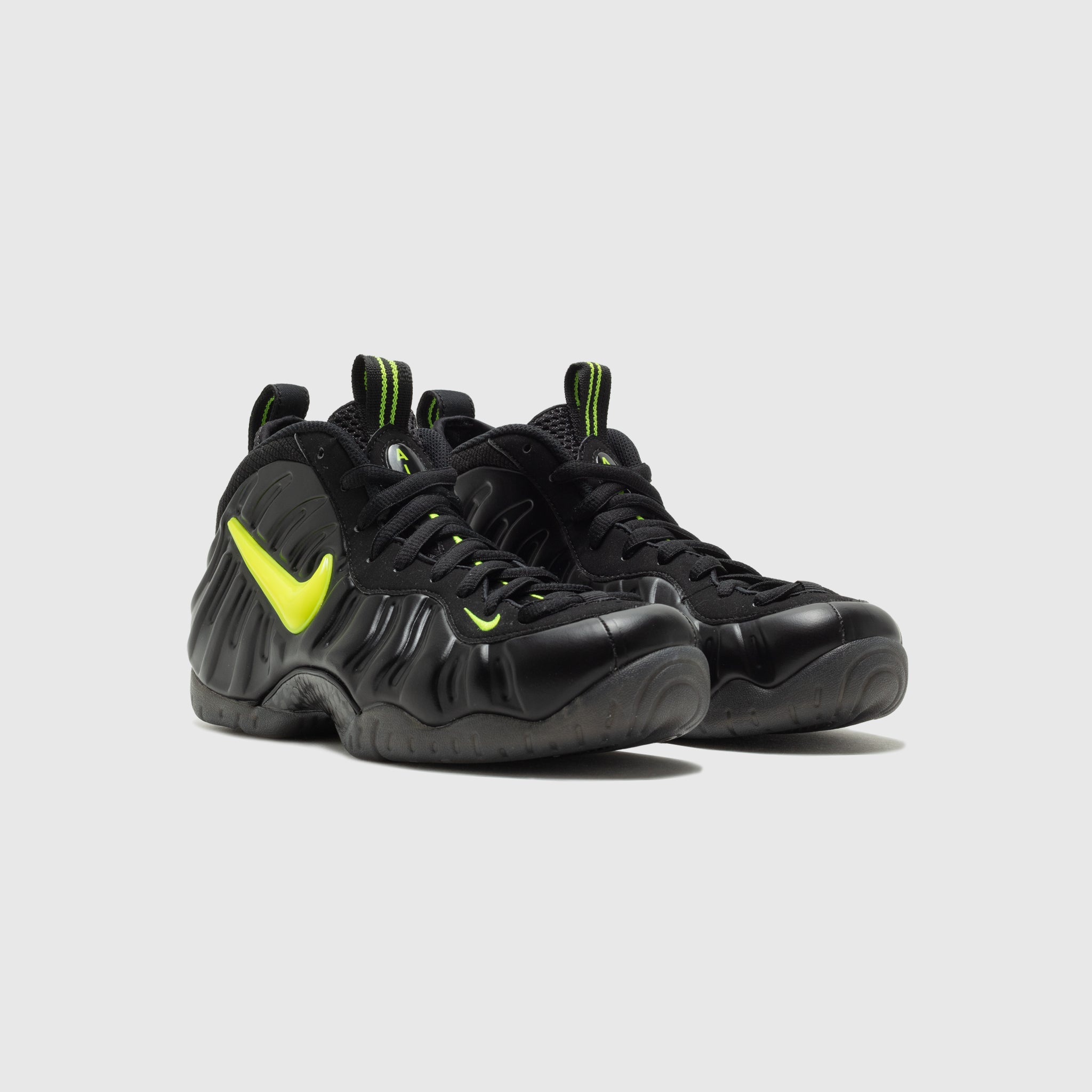 AIR FOAMPOSITE PRO "VOLTAGE"