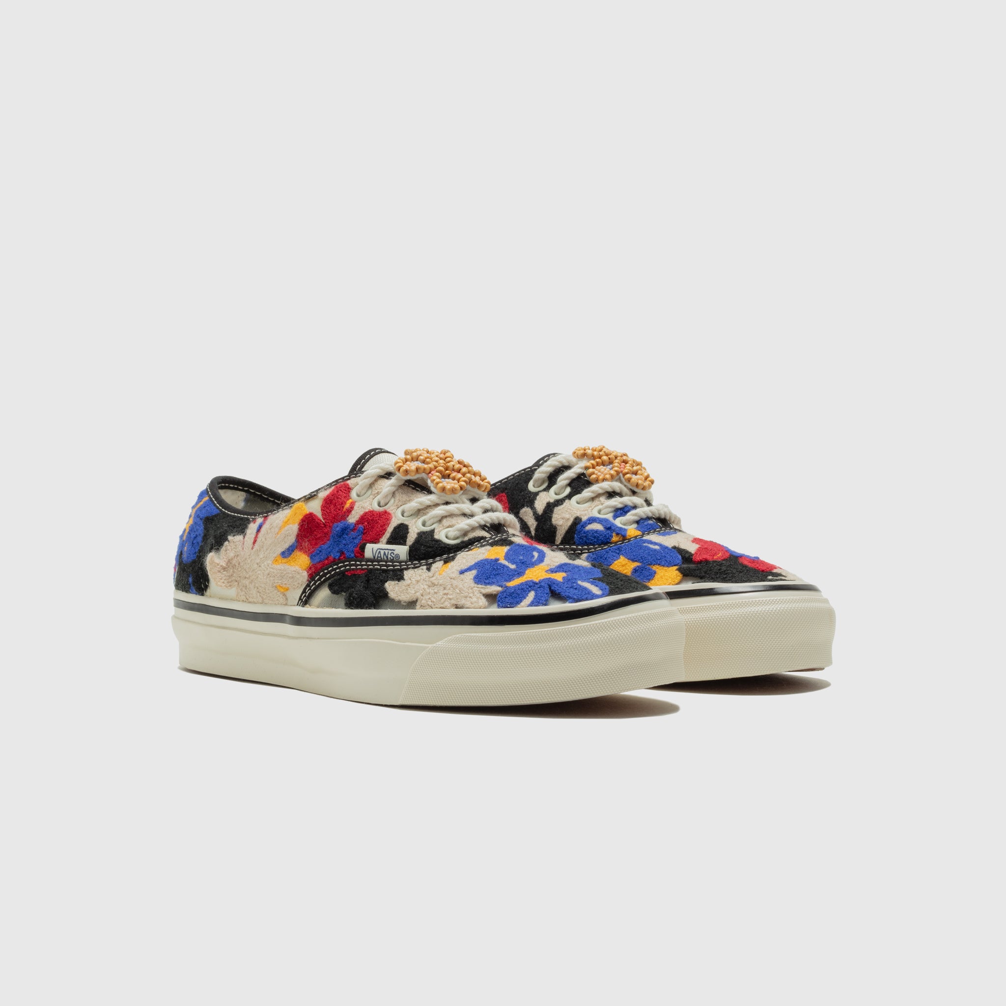 AUTHENTIC 44 LX "NEEDLEWORK"