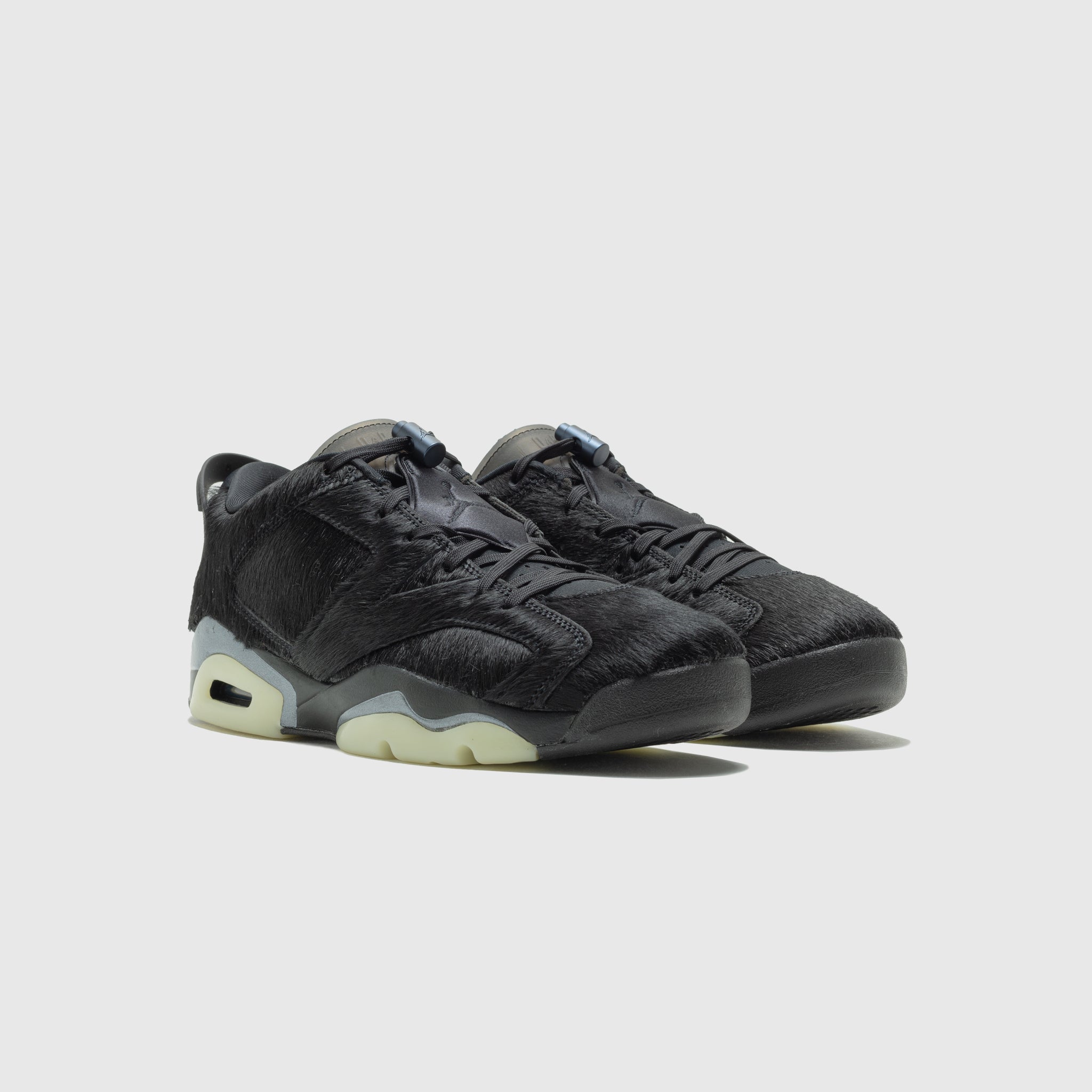WMNS AIR JORDAN 6 RETRO LOW "BLACKOUT"