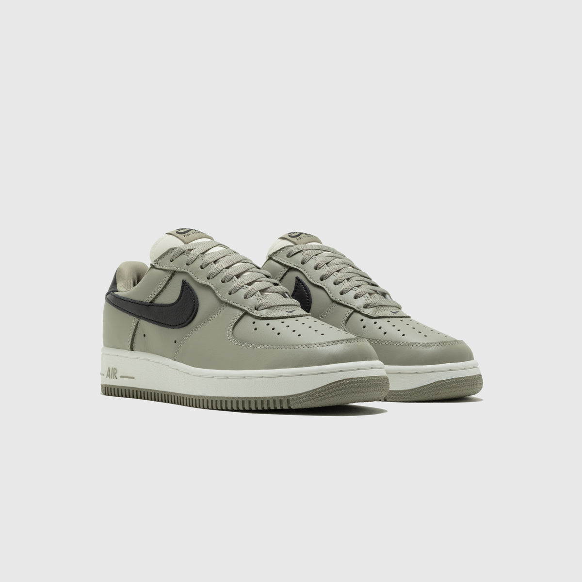 AIR FORCE 1 '01 "LIGHT ARMY"