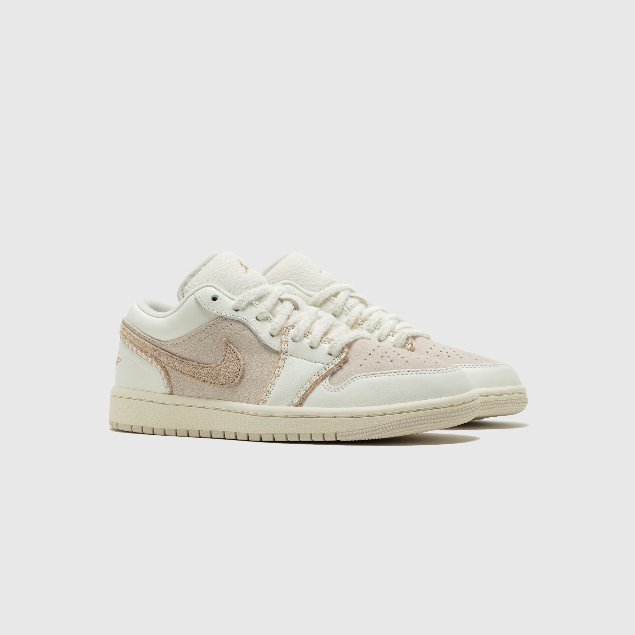 WMNS AIR JORDAN 1 LOW SE "HEMP"