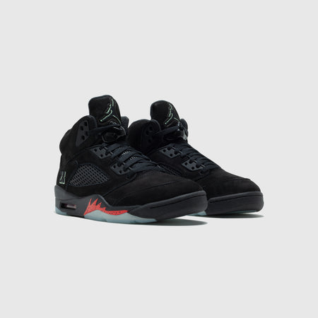 AIR JORDAN 5 RETRO "HALLOWEEN"