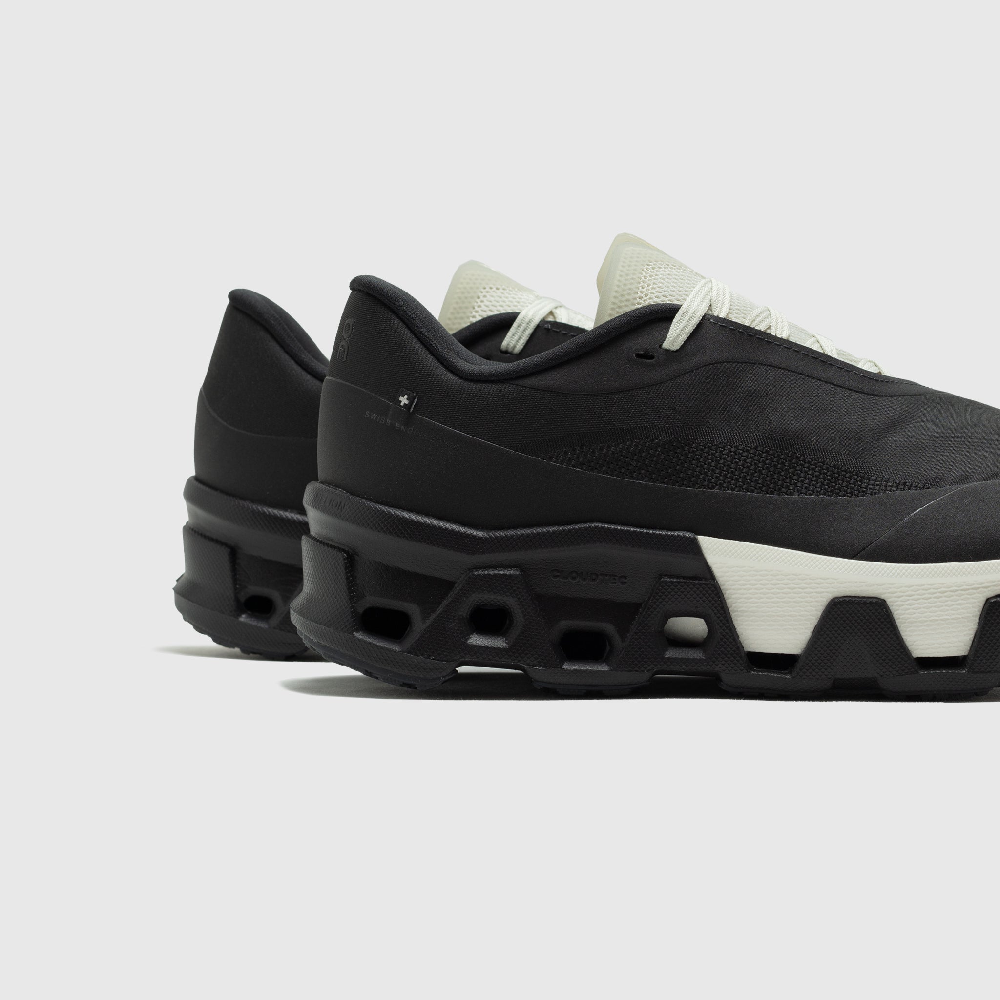 CLOUDMONSTER HYPER  X PAF "BLACK"