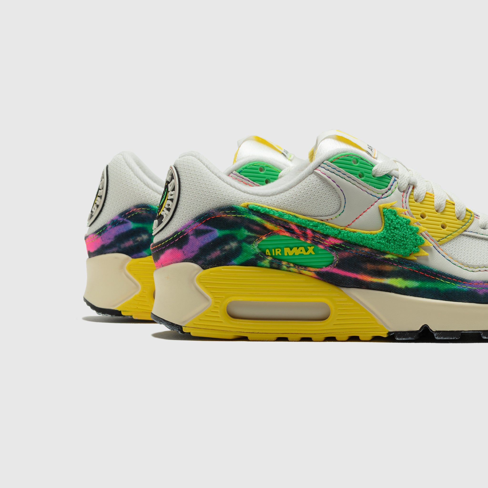 AIR MAX 90 UNIVERSITY OF OREGON X GRATEFUL DEAD