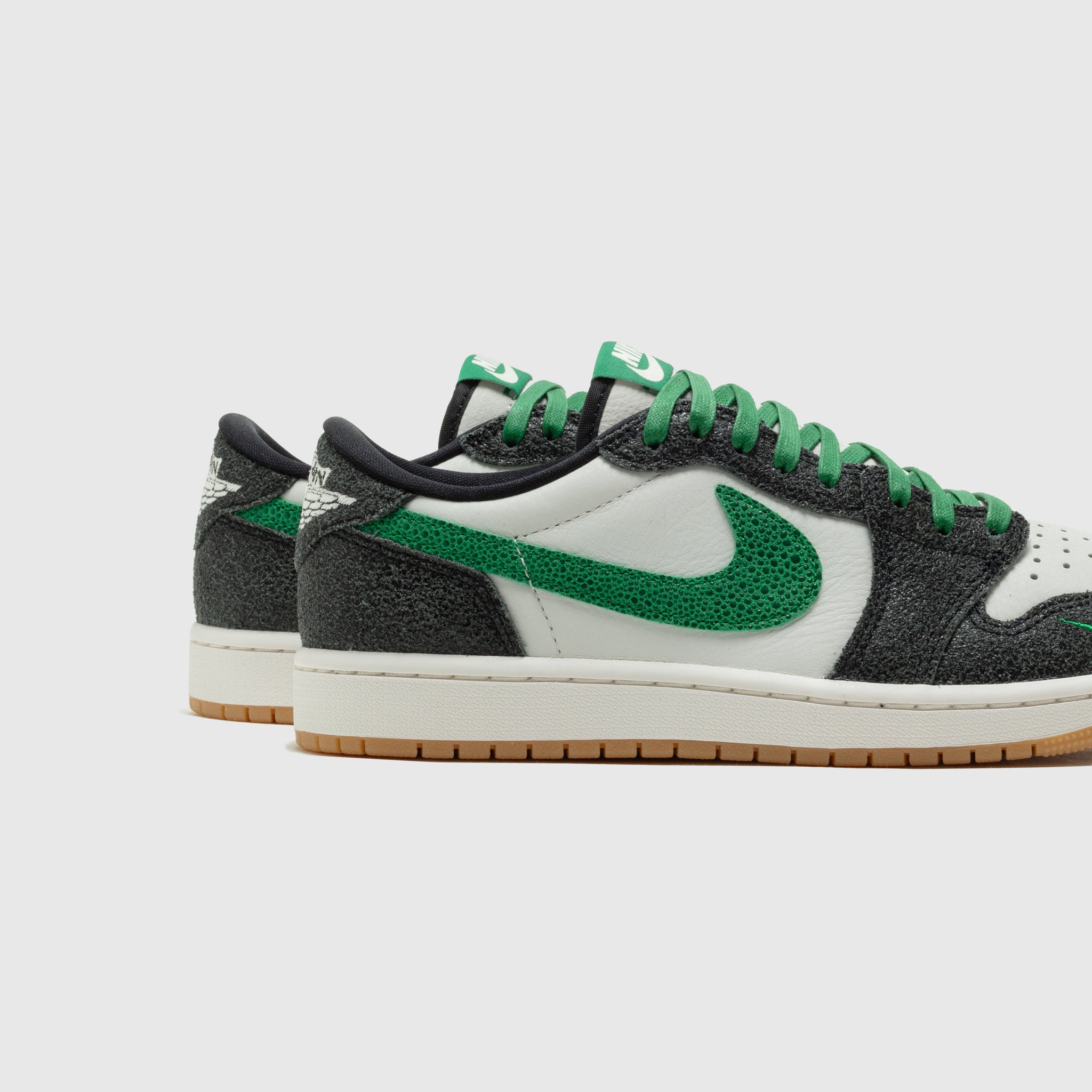AIR JORDAN 1 LOW OG "PHANTOM/PINE GREEN"
