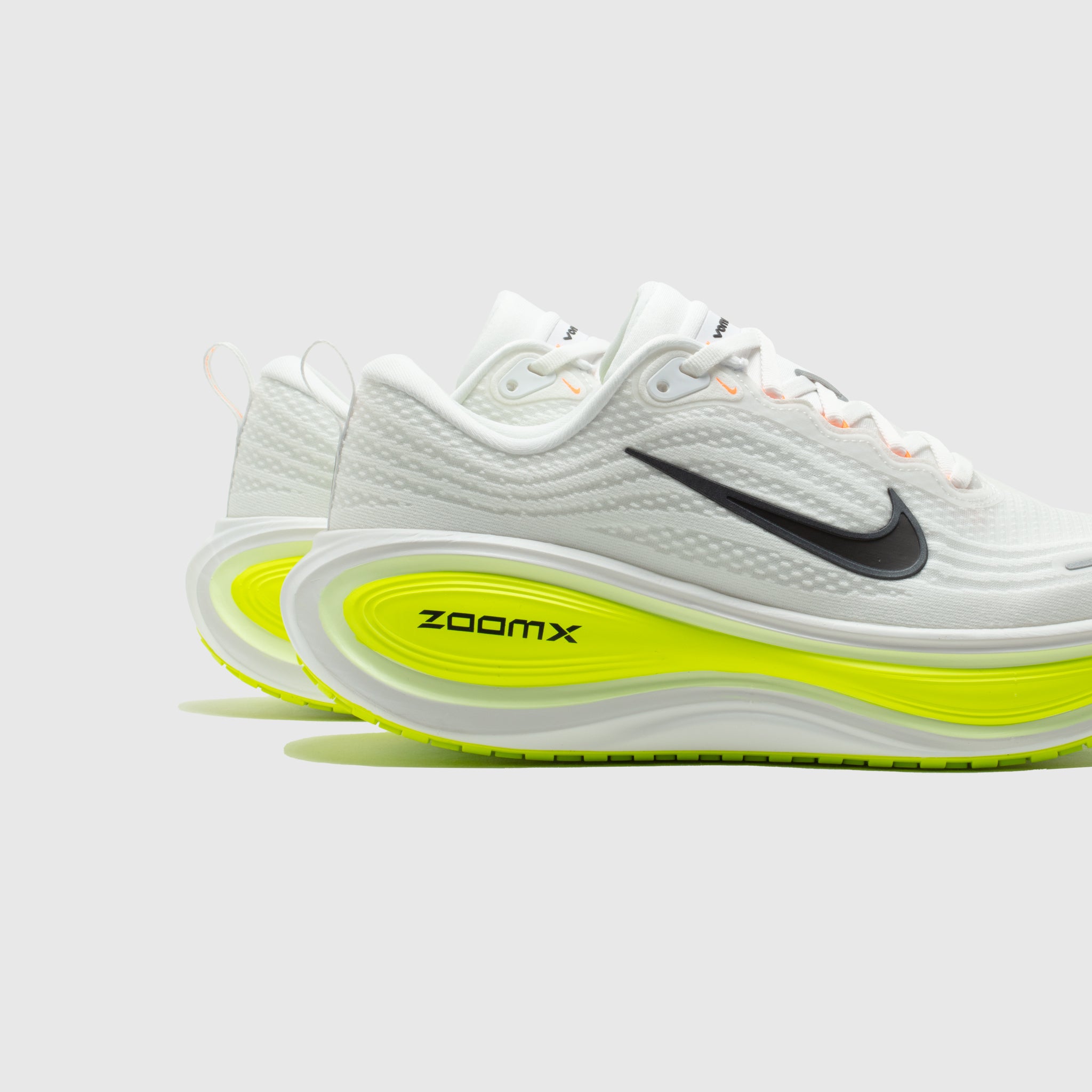 VOMERO PLUS "WHITE/VOLT"