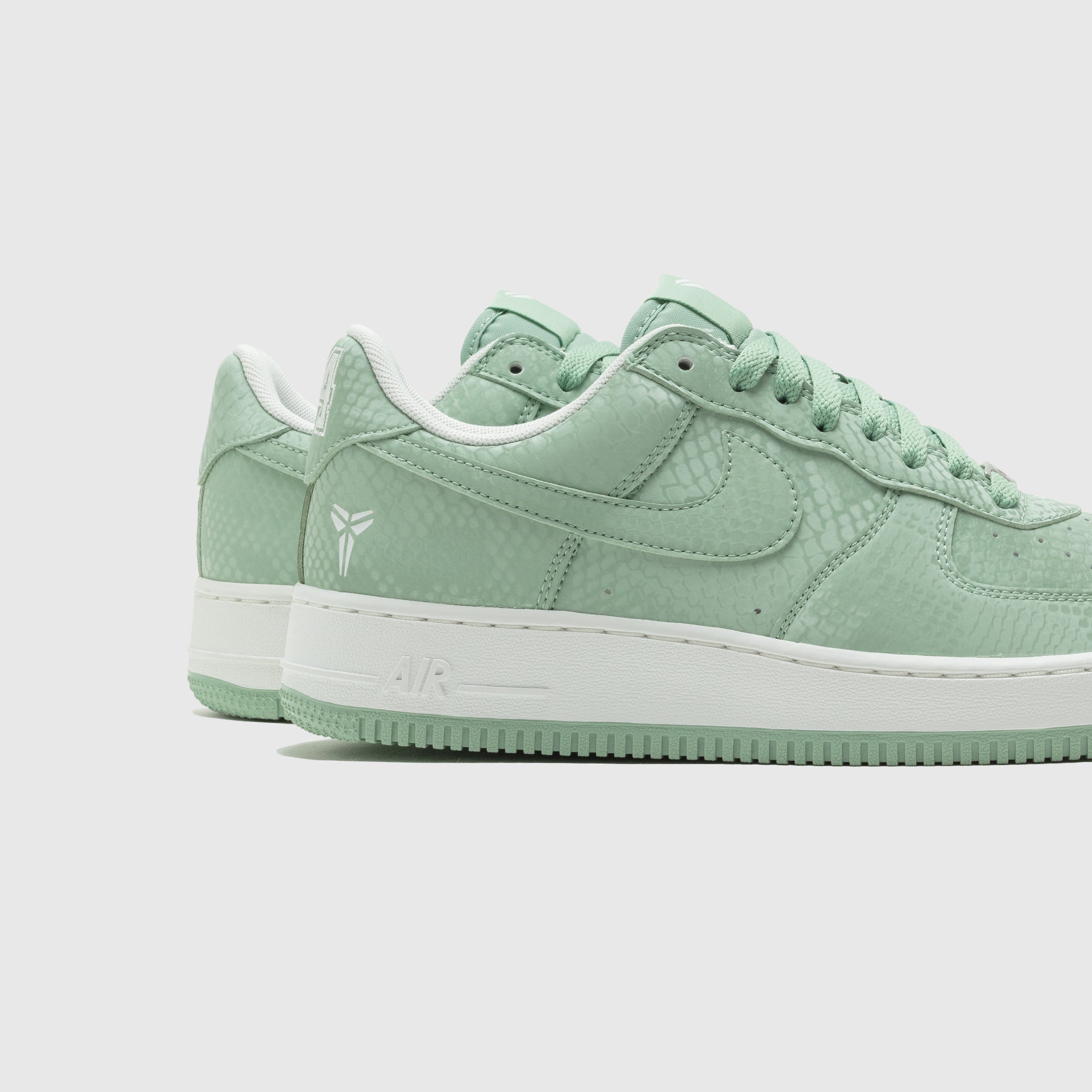 KOBE AIR FORCE 1 LOW "STEAM"