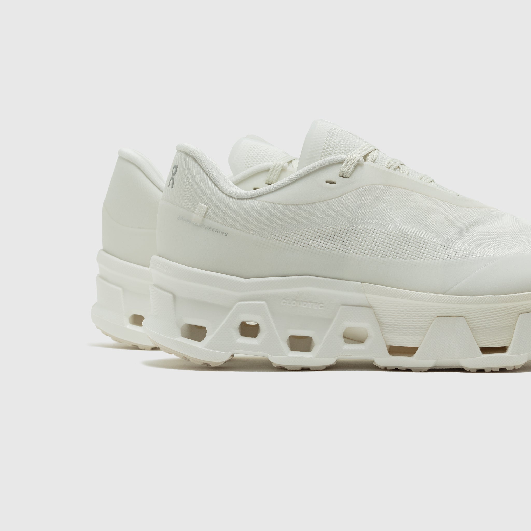 CLOUDMONSTER HYPER X PAF "WHITE"