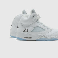 AIR JORDAN 5 RETRO "WHITE METALLIC"