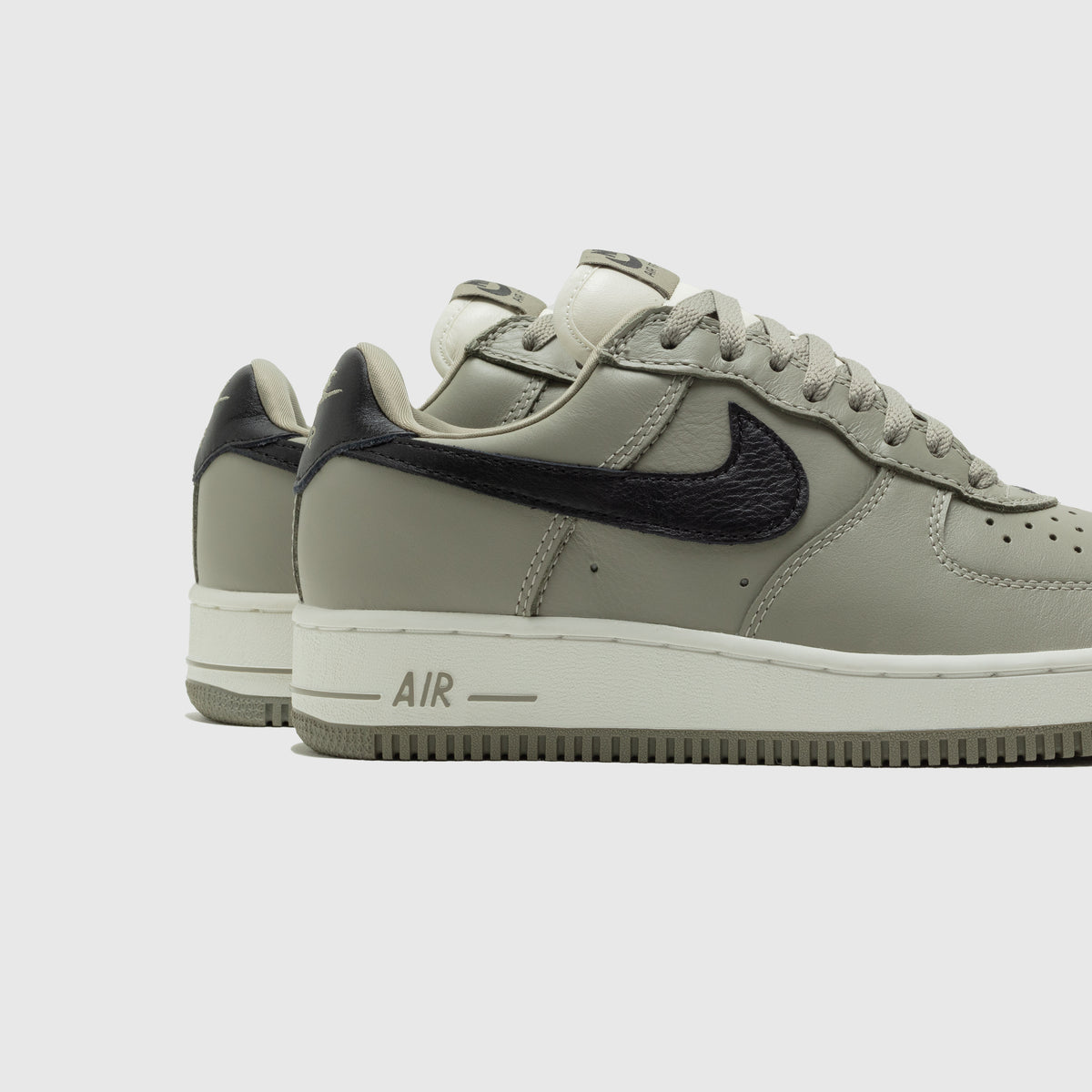 AIR FORCE 1 '01 "LIGHT ARMY"