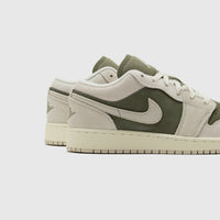 AIR JORDAN 1 LOW SE (GS) "MEDIUM OLIVE"