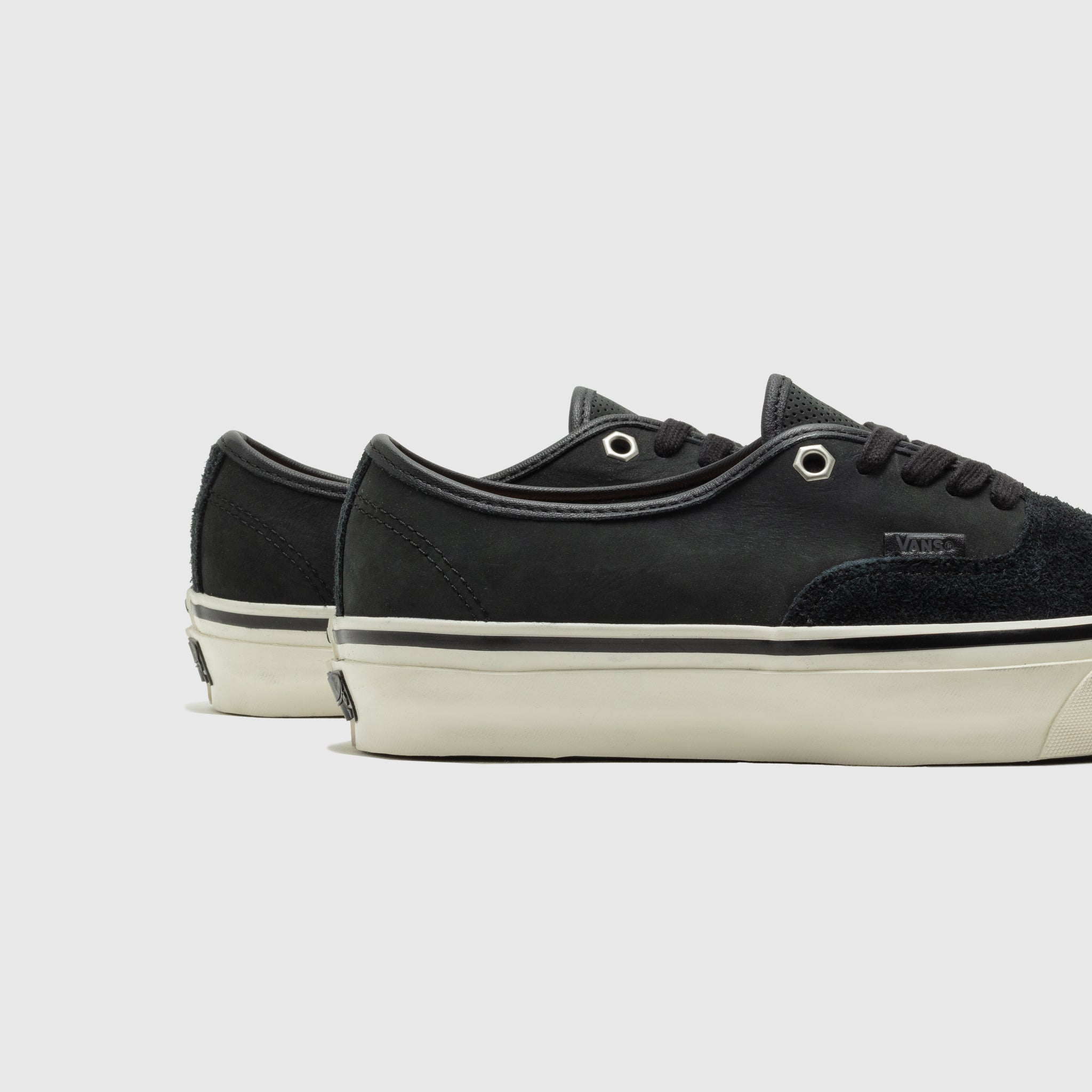 OTW AUTHENTIC 44 VIBRAM X HAVEN