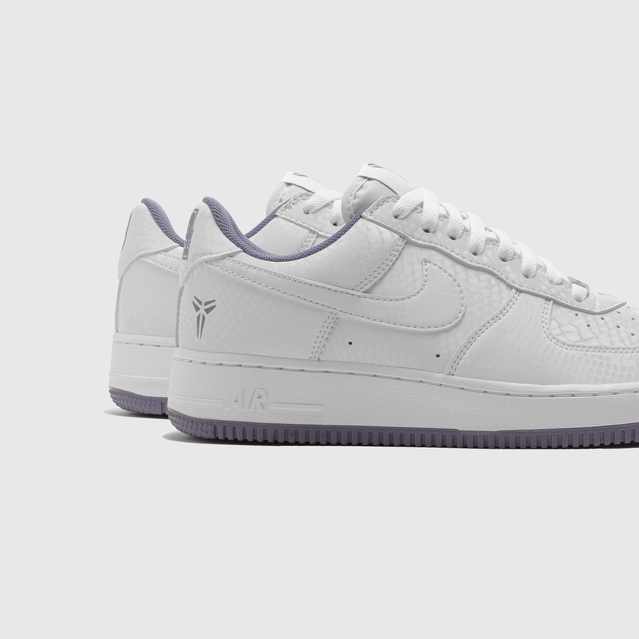 KOBE AIR FORCE 1 LOW "SUMMIT WHITE DAYBREAK"