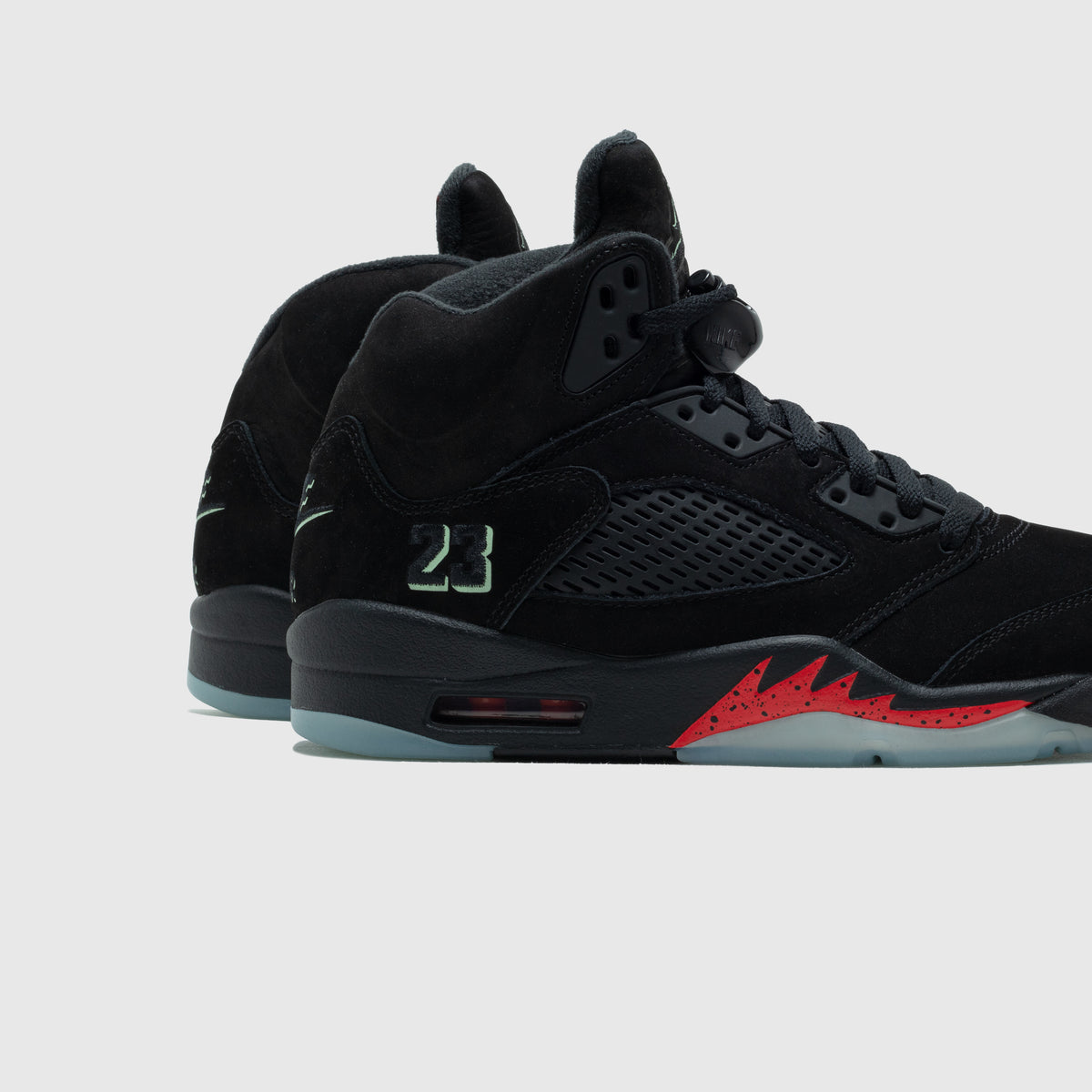 AIR JORDAN 5 RETRO "HALLOWEEN"