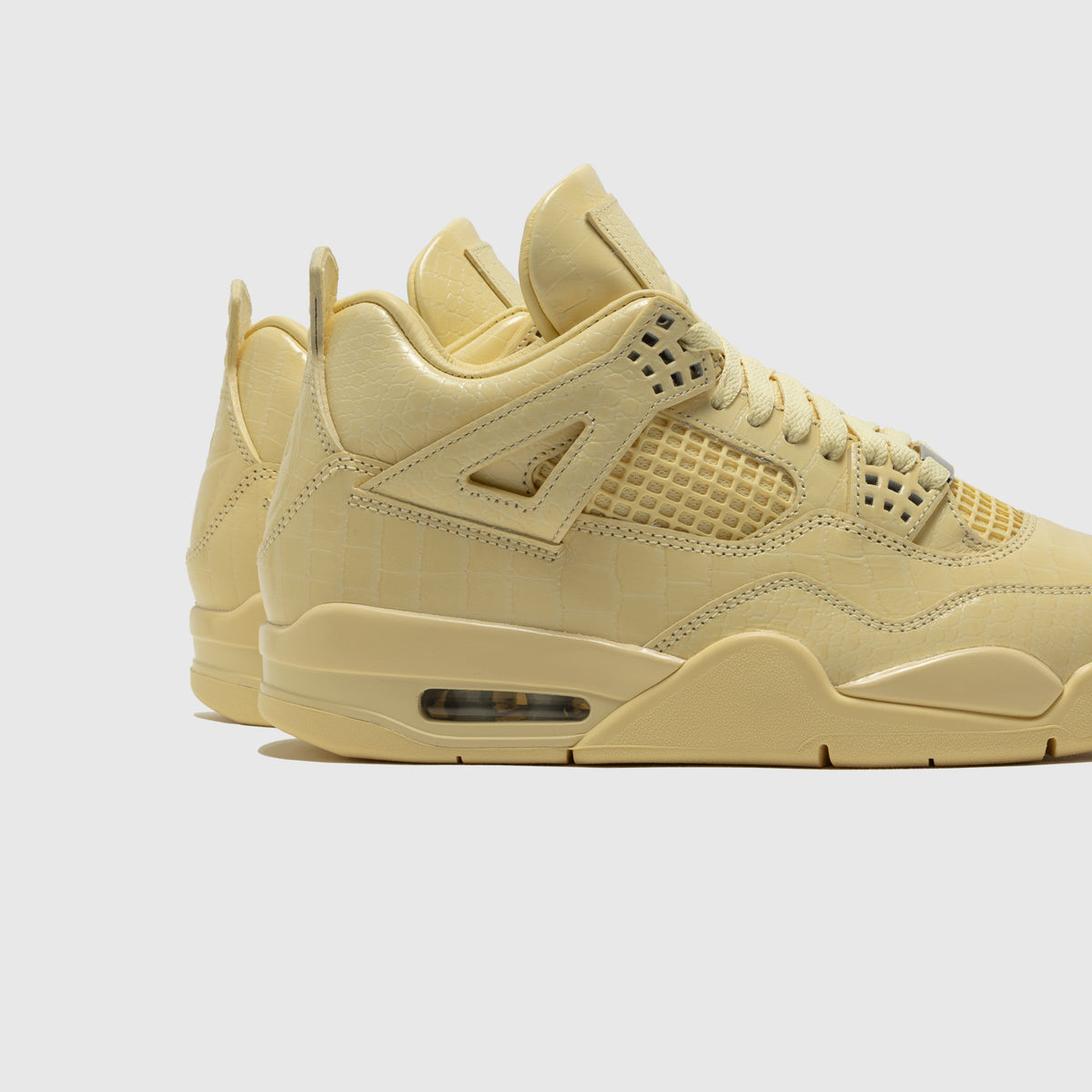 AIR JORDAN 4 RETRO X J BALVIN "AMAZONAS"