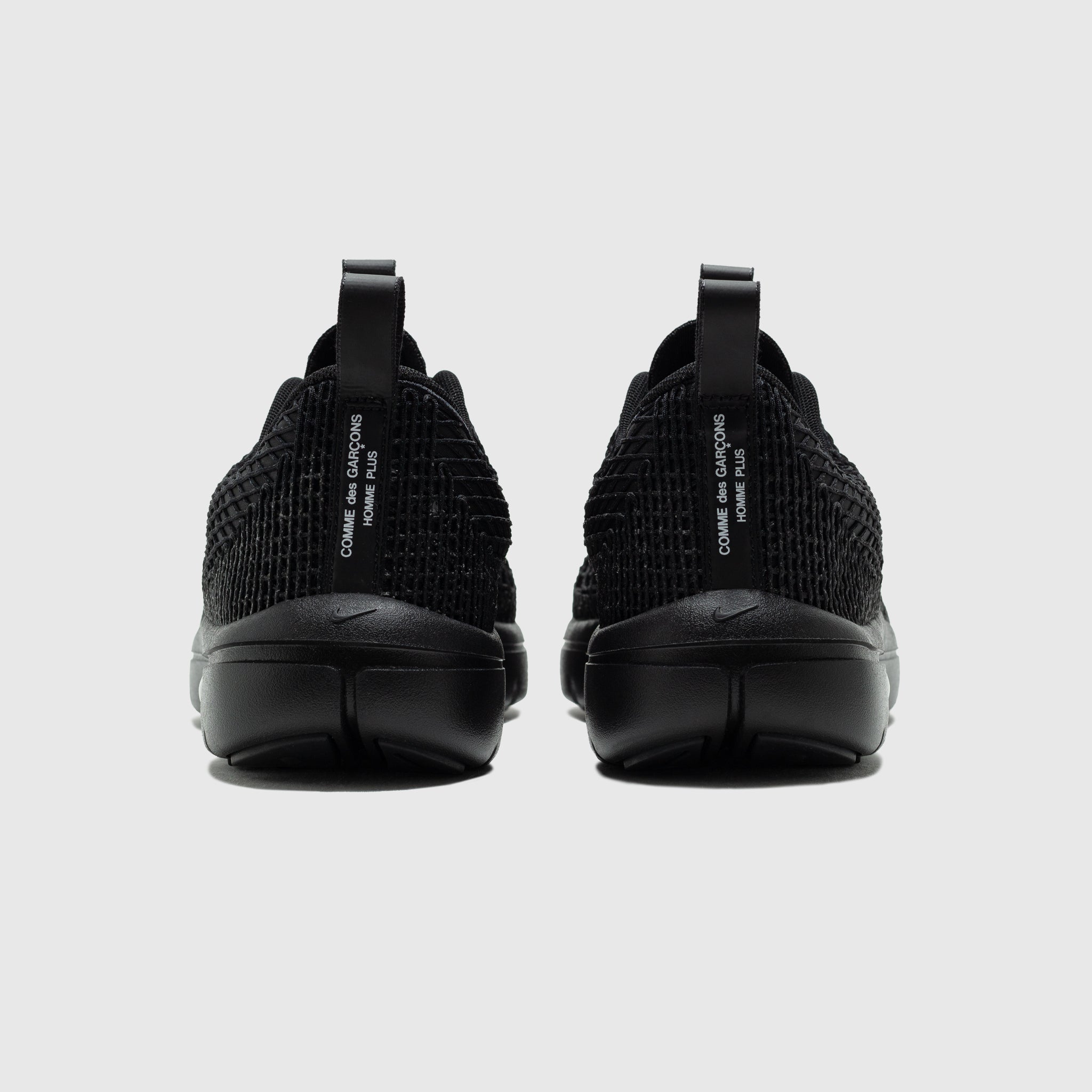 NIKE REJUVEN8 SP "BLACK/WHITE"