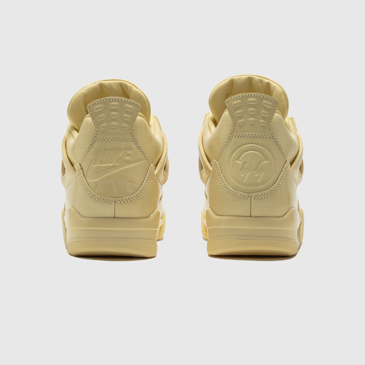 AIR JORDAN 4 RETRO X J BALVIN "AMAZONAS"